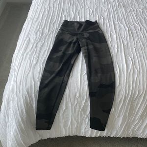 Like New Aerie Camo Leggings